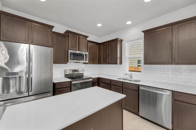 9505 Morning Iris DR, Manor, TX 78653