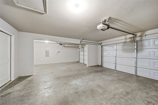 9234 E 133rd Street S, Bixby, OK 74008