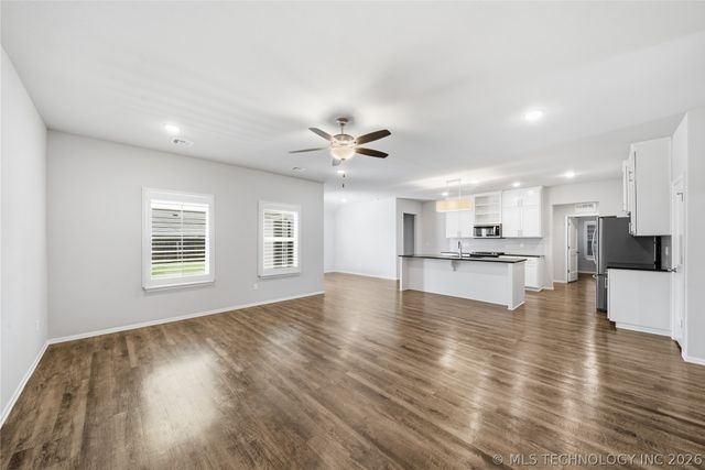 9234 E 133rd Street S, Bixby, OK 74008