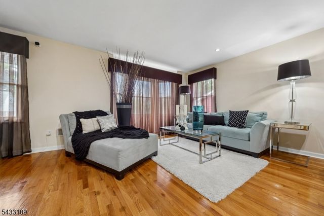 268 Bell Ave, Lodi Boro, NJ 07644