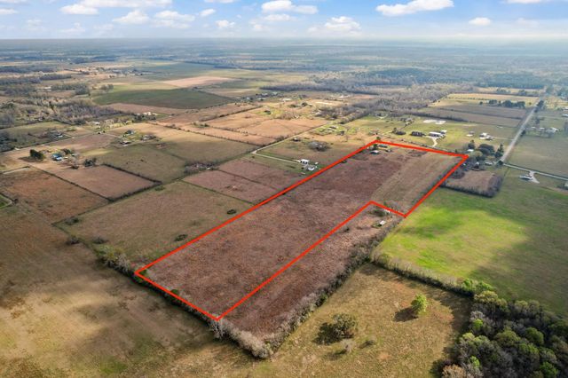 4041 County Road 2058, Hull, TX 77564