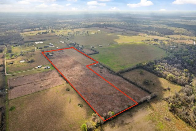 4041 County Road 2058, Hull, TX 77564