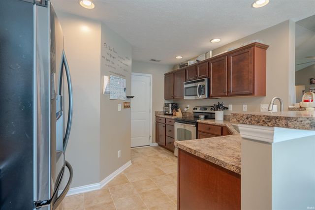 4893 Penrose Drive, Newburgh, IN 47630