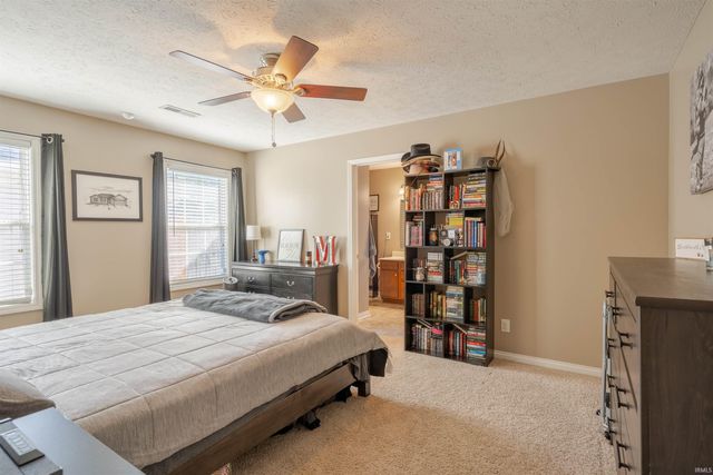 4893 Penrose Drive, Newburgh, IN 47630