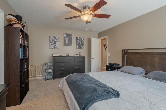 4893 Penrose Drive, Newburgh, IN 47630