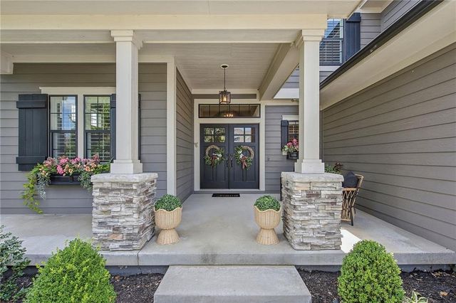 10501 W 160th Street, Overland Park, KS 66221