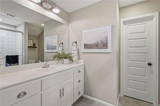 10501 W 160th Street, Overland Park, KS 66221