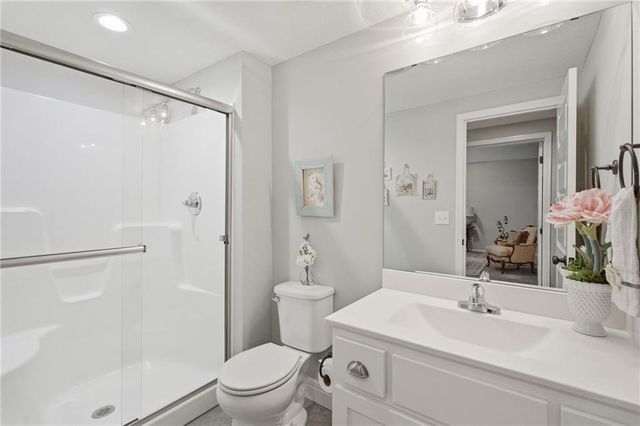10501 W 160th Street, Overland Park, KS 66221