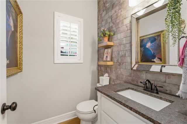 10501 W 160th Street, Overland Park, KS 66221