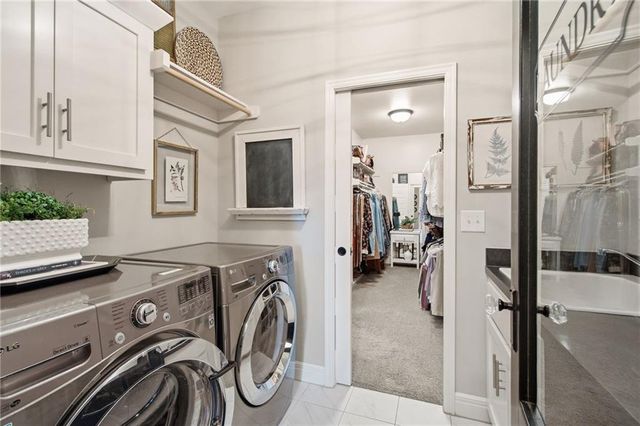 10501 W 160th Street, Overland Park, KS 66221
