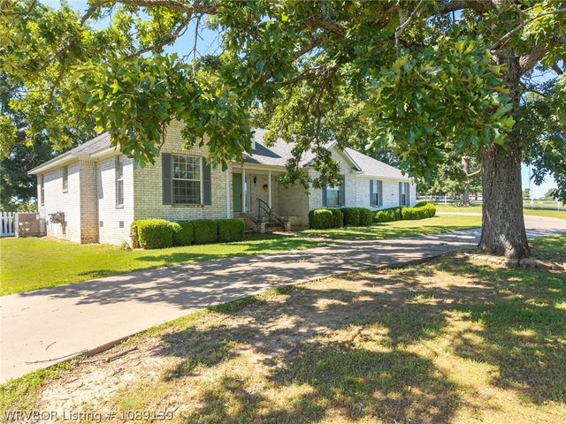 615 Clear Creek Road, Alma, AR 72921