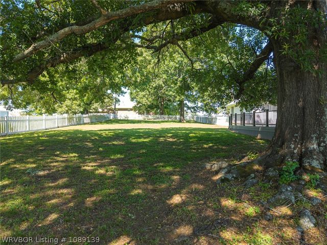 615 Clear Creek Road, Alma, AR 72921