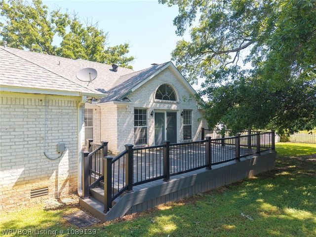 615 Clear Creek Road, Alma, AR 72921