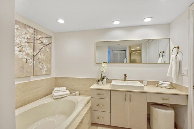 4101 N Ocean Boulevard 1008, Boca Raton, FL 33431