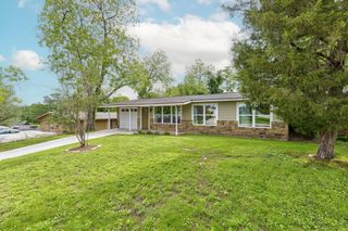 1813 Loreto DR, Austin, TX 78721