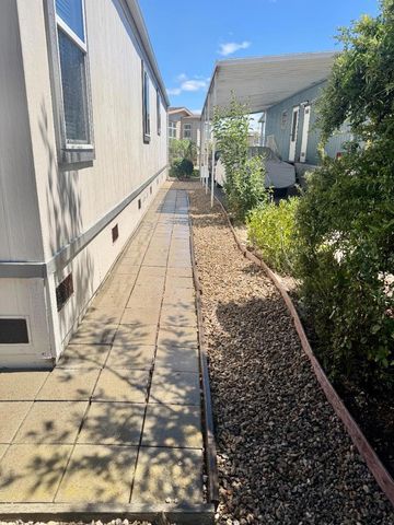 325 Sylvan Avenue 52, Mountain View, CA 94041