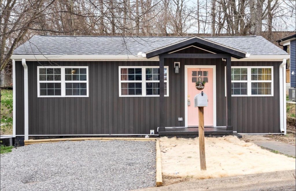 610 Ford St, Clarksville, TN 37040