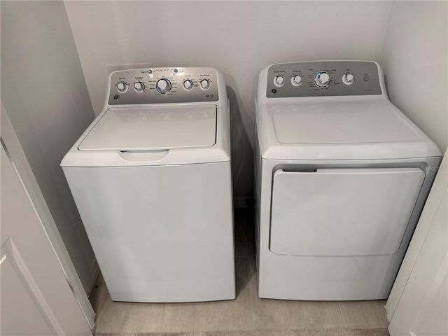 9052 DRIVEN SNOW STREET, Sarasota, FL 34241