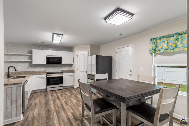 441 Kildare Way, Macon, GA 31216