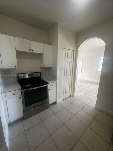 26524 SW 138th Ave 26524, Homestead, FL 33032