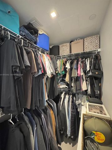 1600 NE 1st Ave 1014, Miami, FL 33132