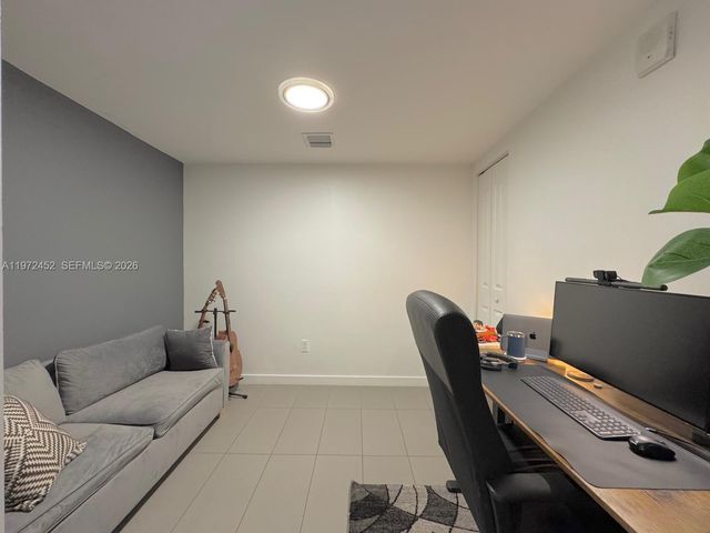 1600 NE 1st Ave 1014, Miami, FL 33132