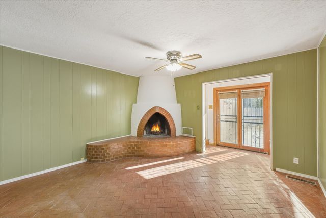 720 Lamp Post Circle SE, Albuquerque, NM 87123