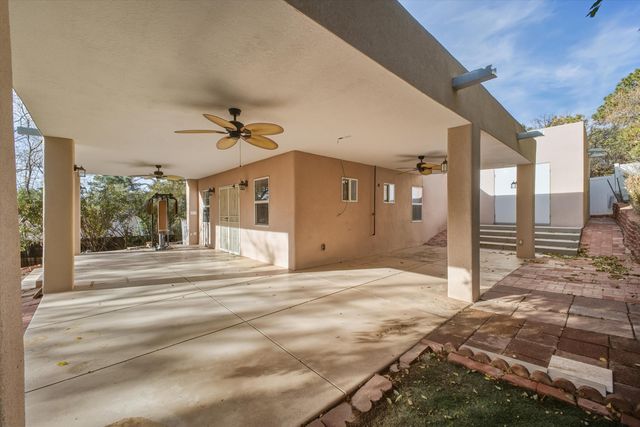 720 Lamp Post Circle SE, Albuquerque, NM 87123