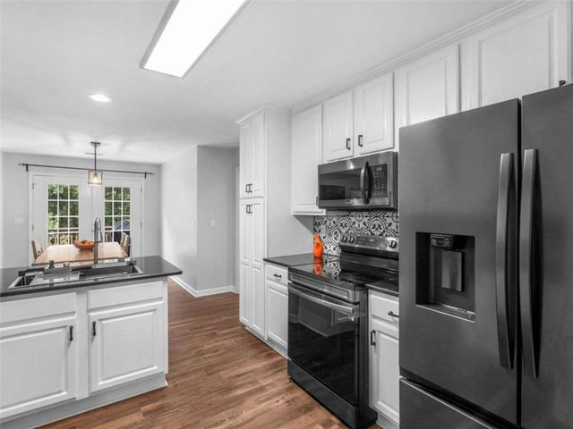 545 Barhams Ridge Drive, Mcdonough, GA 30252