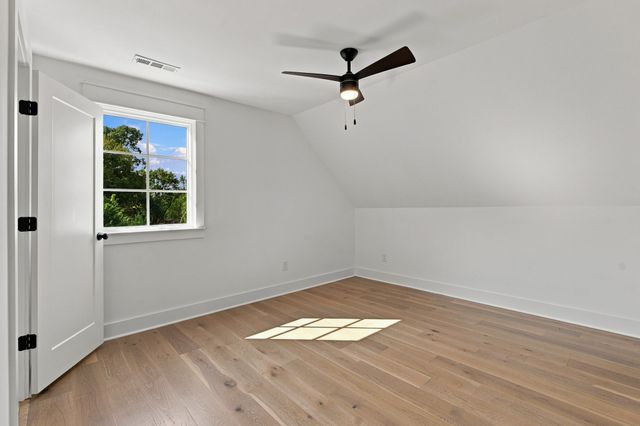 510 Hobson Chapel Pl, Nashville, TN 37206