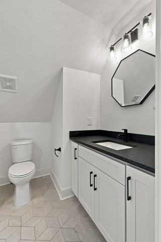 510 Hobson Chapel Pl, Nashville, TN 37206