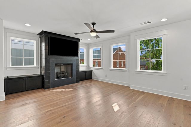 510 Hobson Chapel Pl, Nashville, TN 37206