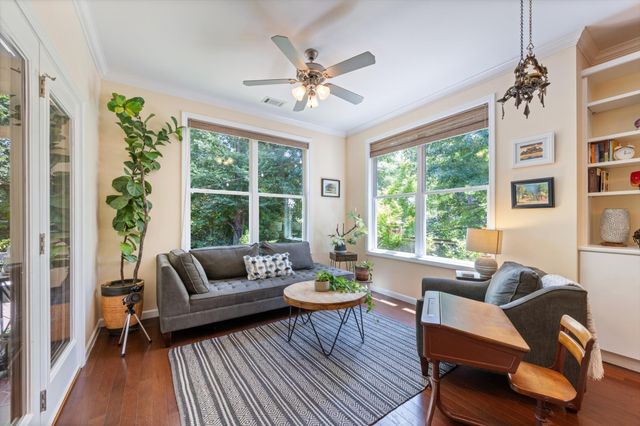 600 Collinscrest Ct, Nashville, TN 37221