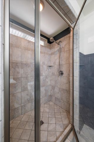600 Collinscrest Ct, Nashville, TN 37221