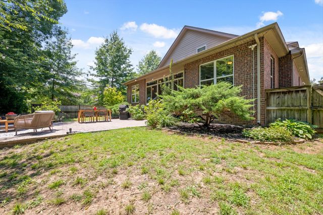 600 Collinscrest Ct, Nashville, TN 37221