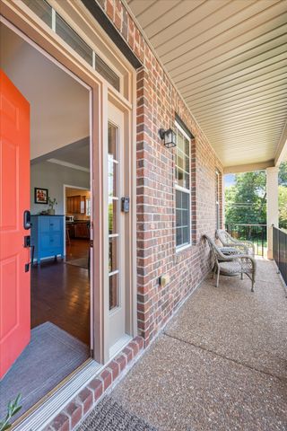 600 Collinscrest Ct, Nashville, TN 37221