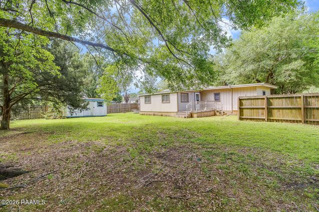 1045 Melrose Drive, Breaux Bridge, LA 70517