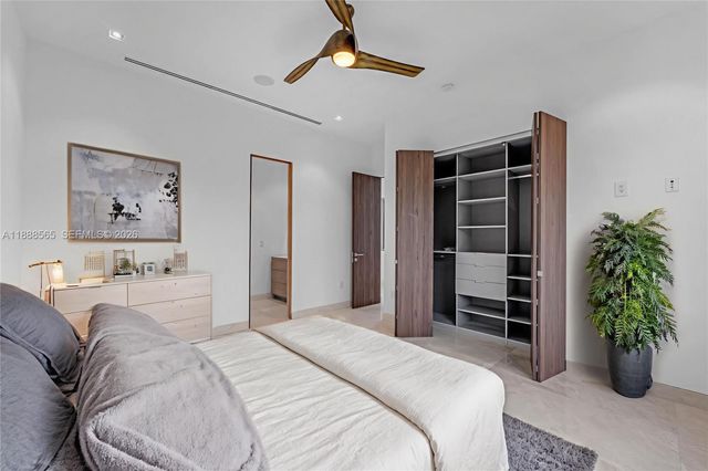 9101 SW 69th Ct, Pinecrest, FL 33156