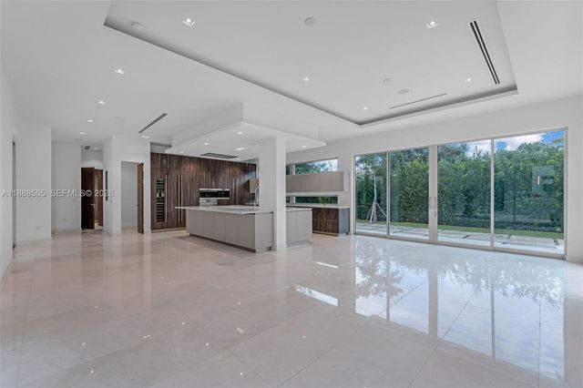 9101 SW 69th Ct, Pinecrest, FL 33156