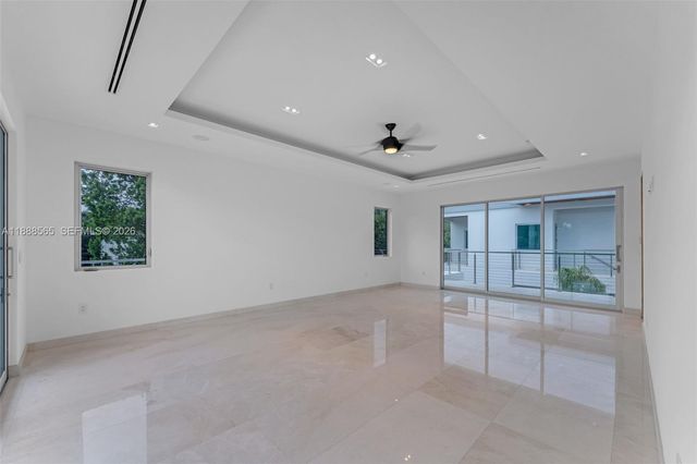 9101 SW 69th Ct, Pinecrest, FL 33156