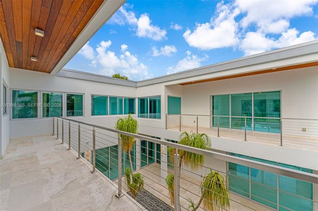 9101 SW 69th Ct, Pinecrest, FL 33156