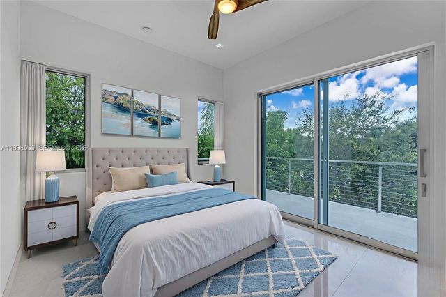 9101 SW 69th Ct, Pinecrest, FL 33156