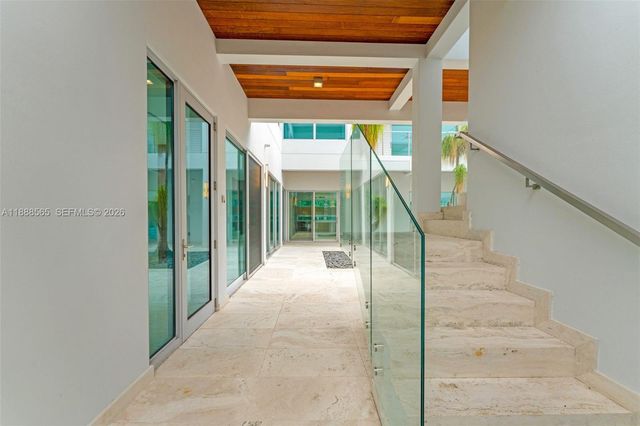 9101 SW 69th Ct, Pinecrest, FL 33156