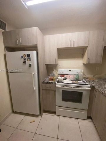 14148 SW 93rd Ln 14148, Miami, FL 33186