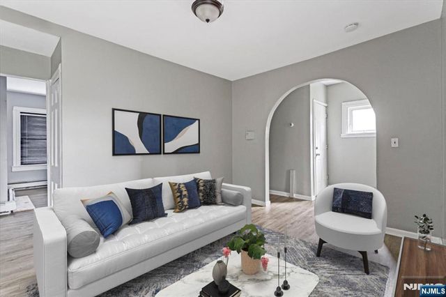 580 Hunterdon Street, Newark, NJ 07108