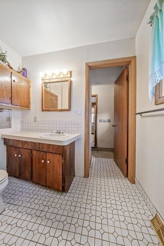 1530 W 7TH AVENUE, Oshkosh, WI 54902