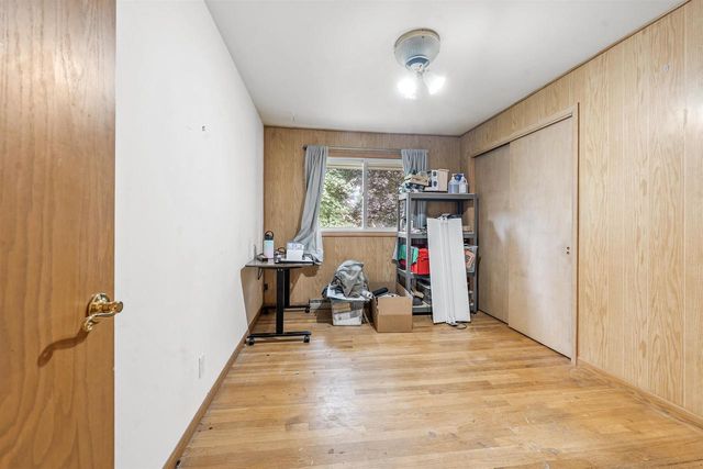 1530 W 7TH AVENUE, Oshkosh, WI 54902