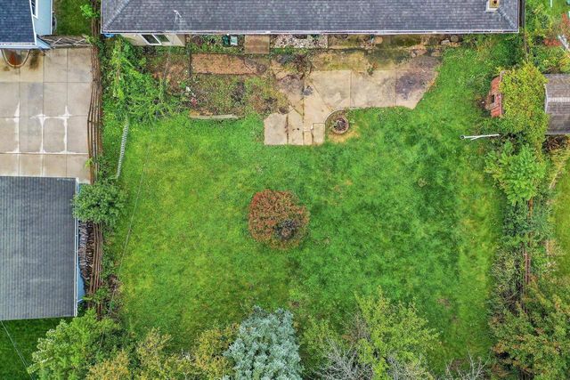 1530 W 7TH AVENUE, Oshkosh, WI 54902