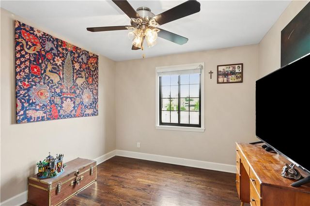 4537 Holly Street 205, Kansas City, MO 64111