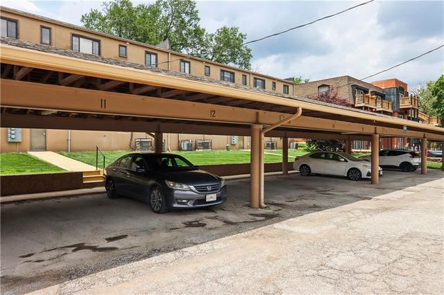 4537 Holly Street 205, Kansas City, MO 64111